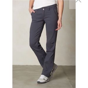 ✨ Prana Halle Convertible Hiking Pant in Coal